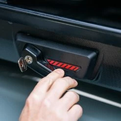 Yakima SkyBox NX 16 Roof Box -Deals Yakima Shop b0b639e8 c712 46c6 bb5c 7b18eab17a2e